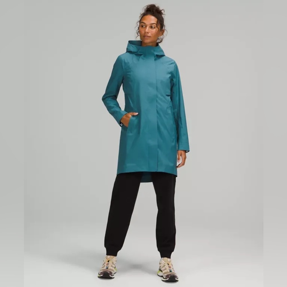 Lululemon Rain Rebel Jacket